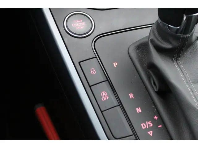 SEAT Arona 1.6 TDI Style Business Intense 2019 Diesel 25