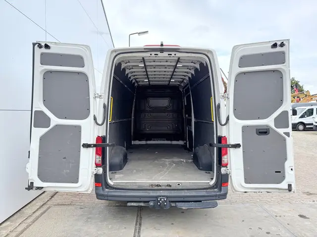 MAN TGE 3.140 2.0 TDI 2023 Diesel 11