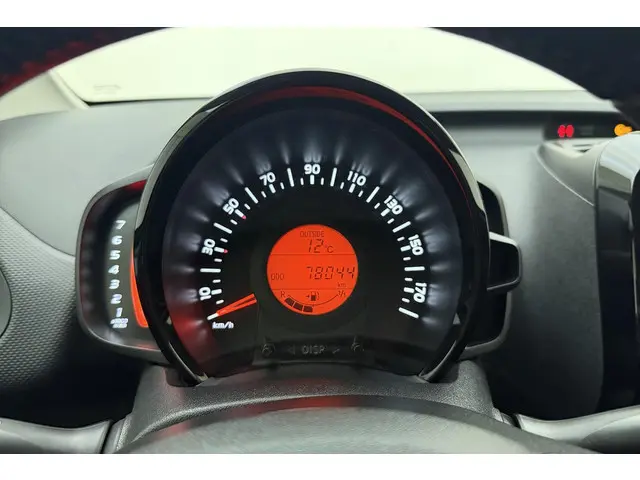 Citroën C1 1.0 VTi Feel 2020 Benzine 18