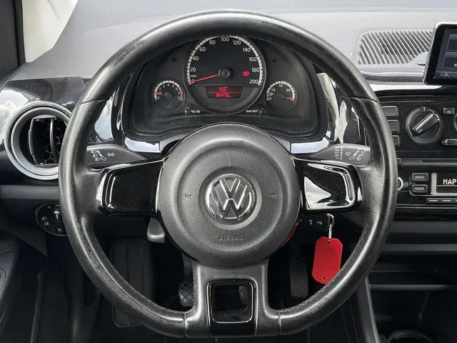 Volkswagen up! 1.0 high up! 2012 Benzine 14