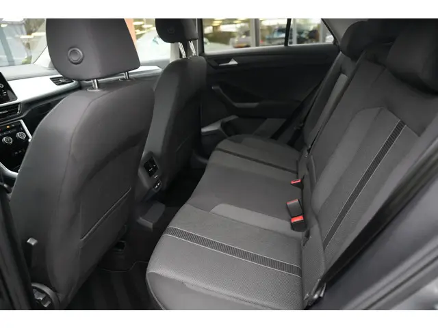 Volkswagen T-Roc 1.0 TSI Life 2023 Benzine 15