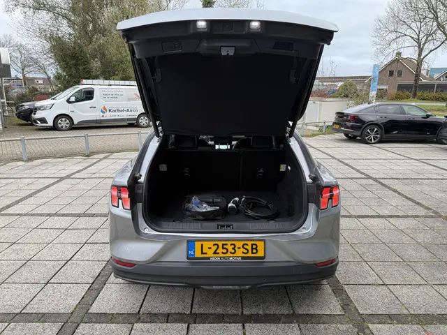 Ford Mustang Mach-E Aut. 75 kWh 2021 Elektrisch 10