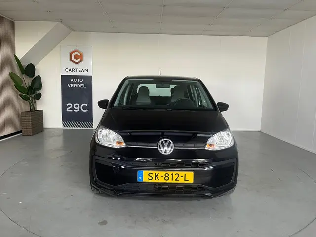 Volkswagen up! 1.0 BMT high up! Airco, LMV 2017 Benzine 6