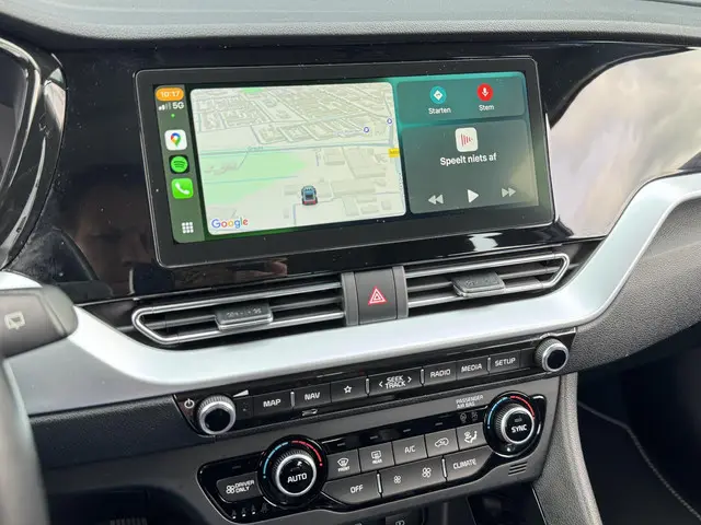 Kia Niro 1.6 GDI HYBRID DYNAMICLINE 2020 Hybride Benzine 24