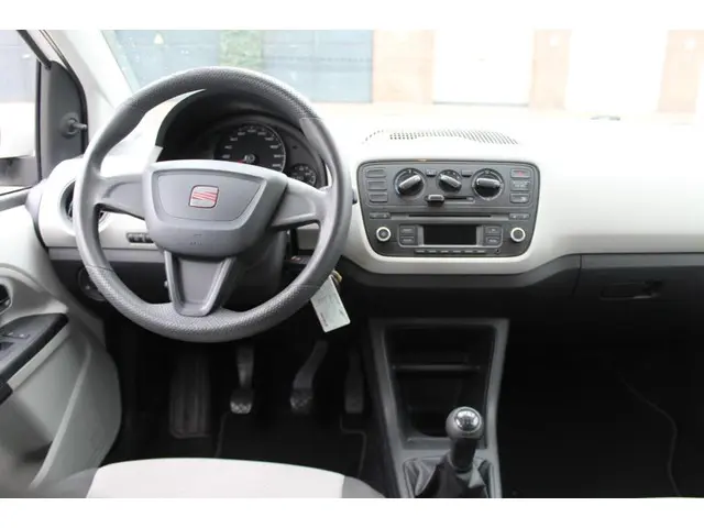 SEAT Mii 1.0 Style 2013 Benzine 8