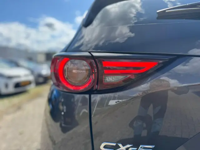 Mazda CX-5 2.0 SkyActiv-G 165 Luxury 2019 Benzine 44