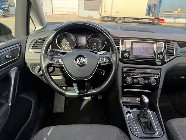 Volkswagen Golf Sportsvan 1.4 TSI Highline 2014 Benzine 14