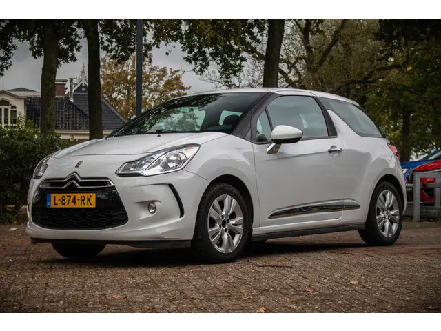 Citroën DS3 1.2 VTi Chic 2014 Benzine 16