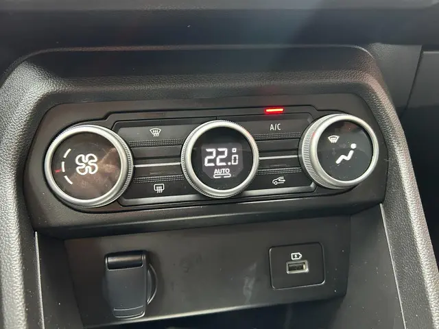 Dacia Jogger 1.0 TCe Extreme 7p.Navi, Camera 2023 Benzine 13