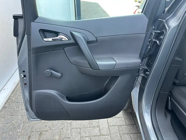 Opel Meriva 1.4 Turbo Edition 2016 Benzine 45