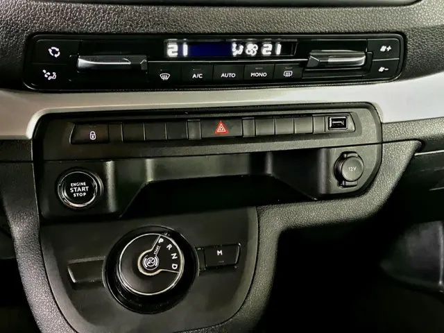 Opel Vivaro 2.0 CDTI L3H1 DC Innovation 2021 Diesel 18