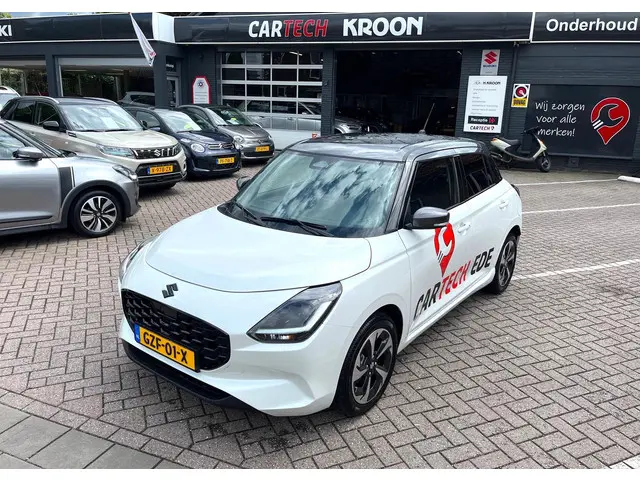 Suzuki Swift 1.2 Style Smart Hybrid DEMO 2025 Benzine 17