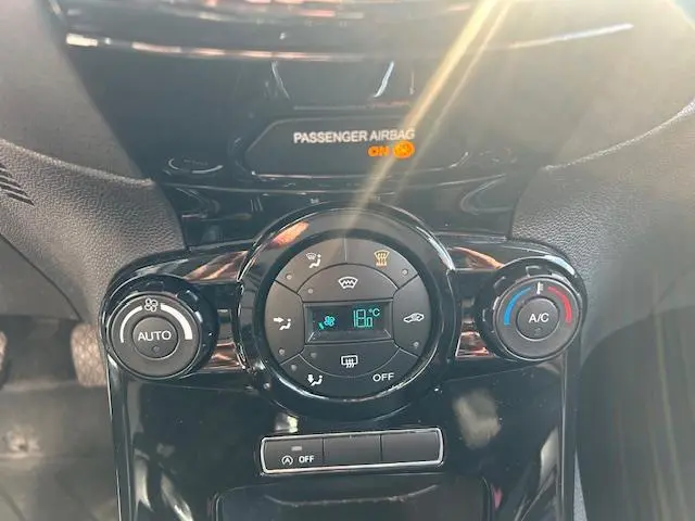Ford Fiesta 1.0 EcoBoost Titanium 2015 Benzine 17