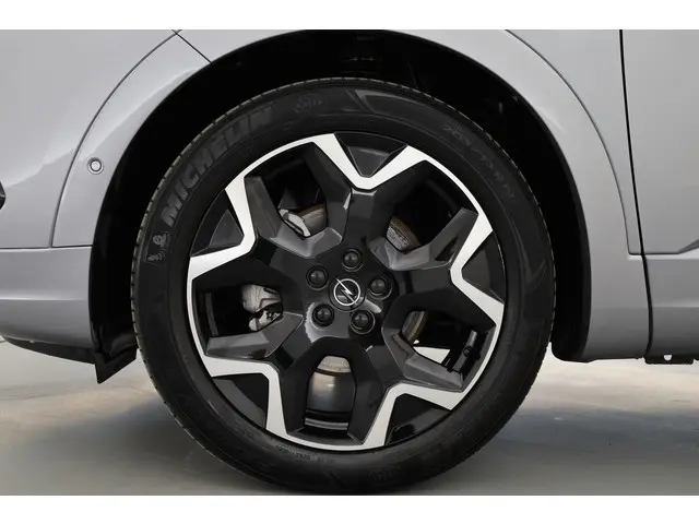 Opel Grandland 1.2 Turbo Ultimate 2024 Benzine 34