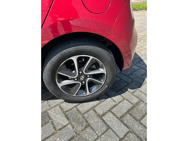 Hyundai i10 1.2i PDC metalic 2017 Benzine 9