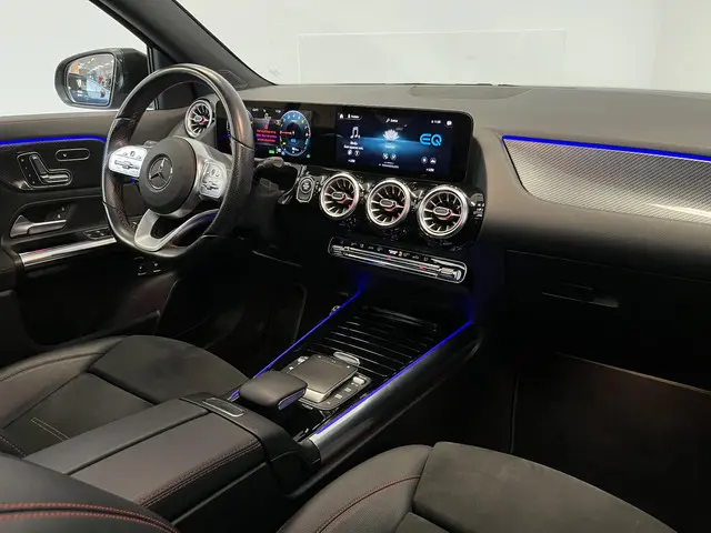 Mercedes-Benz GLA 250 e AMG Line 2020 Hybride Benzine 14