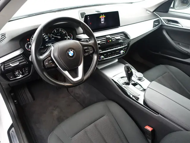 BMW 5 Serie 520d M Sport High Exe Aut- 2019 Diesel 2