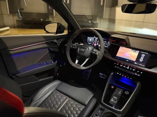 Audi RS3 A3 Sportback 2.5 TFSI QUATTRO 2023 Benzine 31