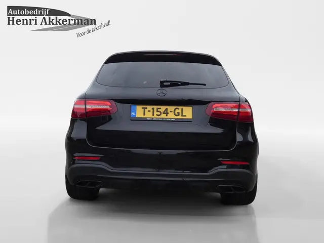 Mercedes-Benz GLC 43 AMG 4MATIC | BOM VOL! 2017 Benzine 4