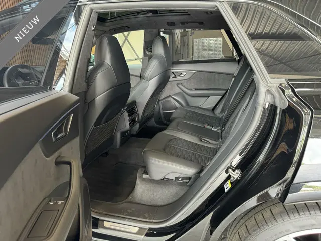Audi RSQ8 4.0 TFSI RS Q8 quattro 2022 Benzine 34