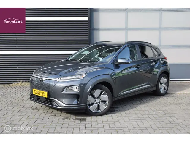Hyundai Kona EV Premium 64 kWh + Trekhaak 2019 Elektrisch