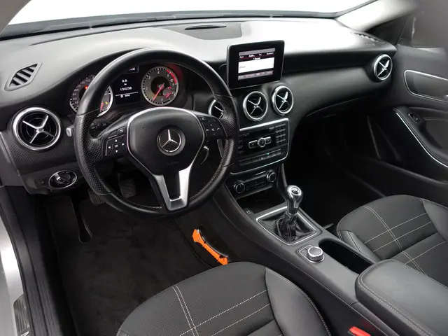 Mercedes-Benz A-Klasse 180 CDI Prestige Plus- 2013 Diesel 2