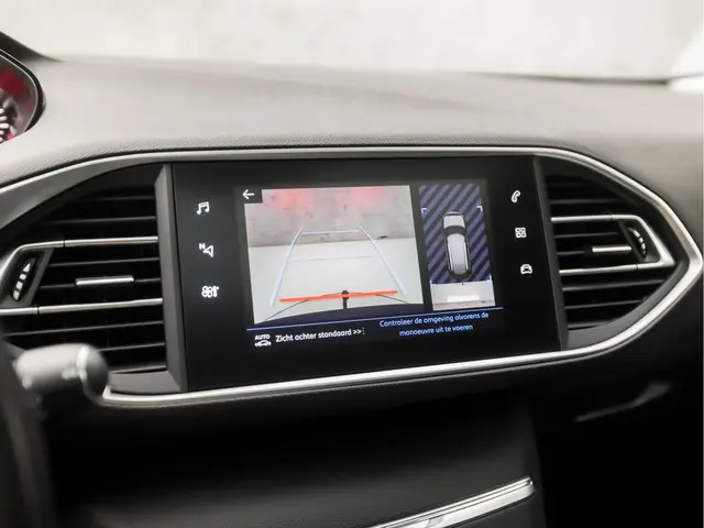 Peugeot 308 SW 1.2 PureTech Sport 2020 Benzine 17
