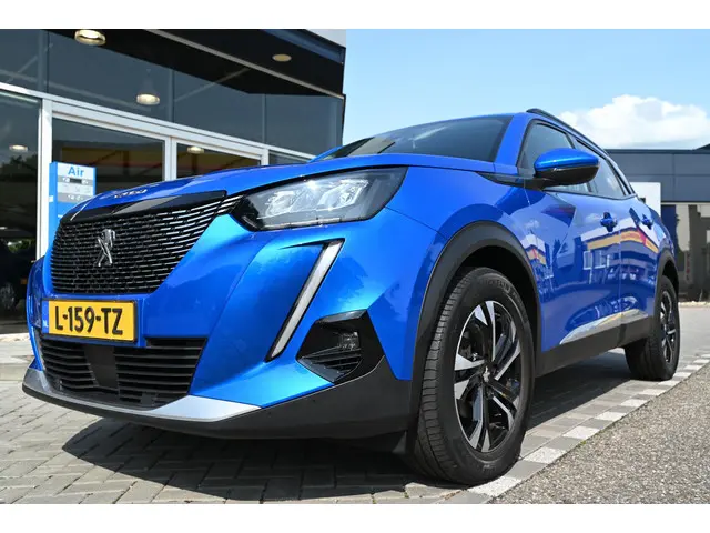 Peugeot 2008 1.2 PureTech Allure Pack 2021 Benzine 4