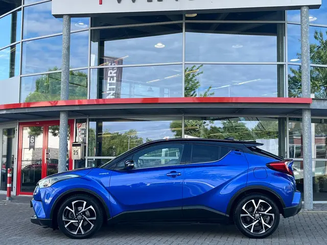 Toyota C-HR 1.8 Hybrid Dynamic 2019 Hybride Benzine