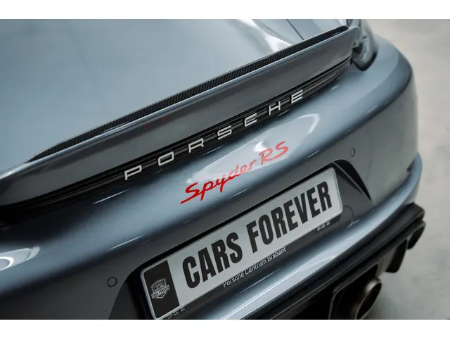 Porsche 718 Spyder RS 2024 Benzine 23