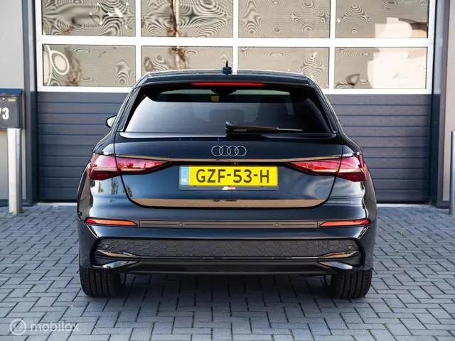Audi A3 Sportback 35 TFSI S edition 2025 Benzine 9