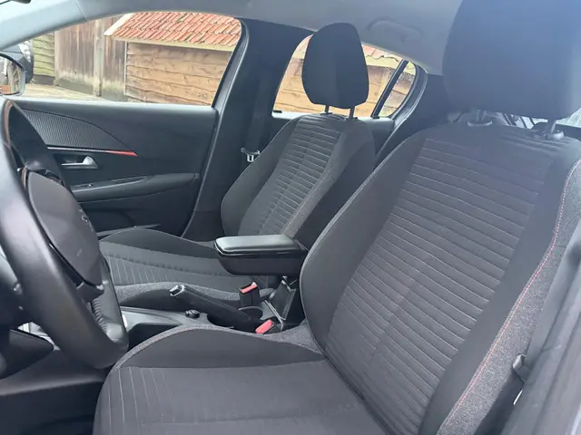 Peugeot 208 1.2 PureTech Active-Navi-PDC- 2020 Benzine 10