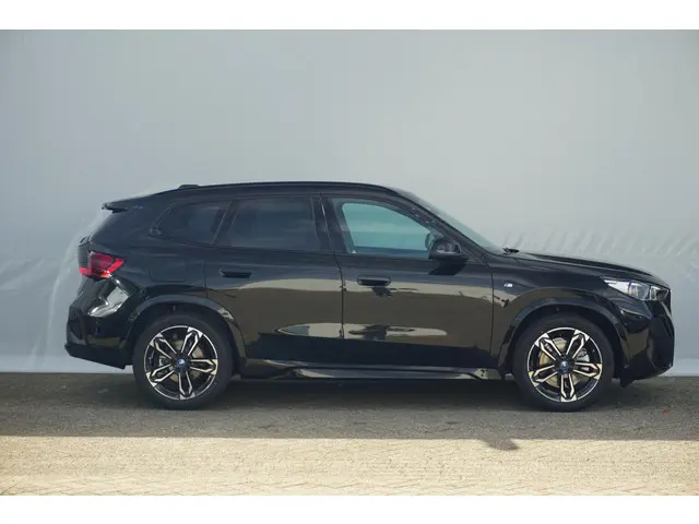 BMW X1 xDrive25e 2025 Hybride Benzine 3