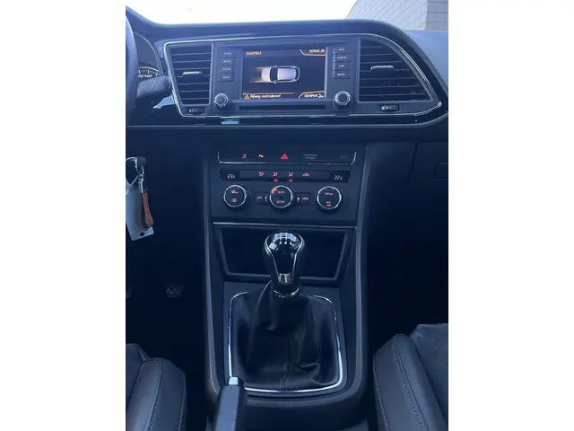 SEAT Leon 1.2 TSI Style 2015 Benzine 24