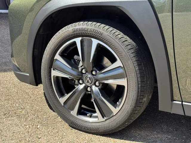 Lexus UX 250h Preference Line 2022 Hybride Benzine 11