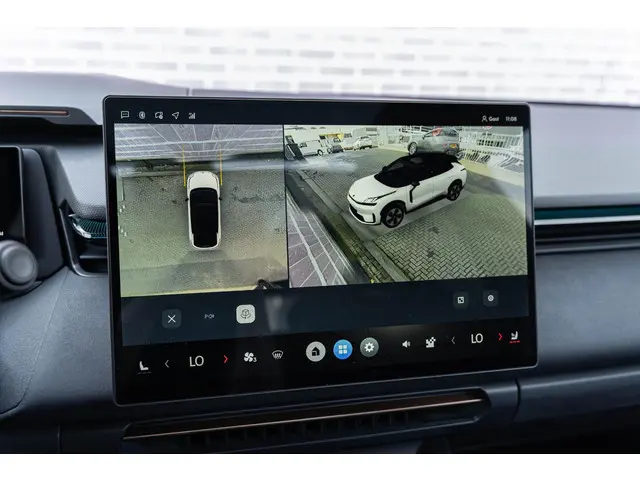 Lynk & Co 08 1.5 More 2025 Hybride Benzine 54