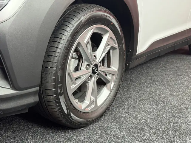 Hyundai Kona 1.0 T-GDI Fashion 2022 Benzine 24