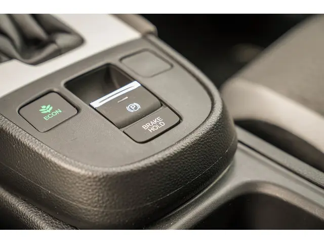 Honda Jazz 1.5i e:HEV CROSSTAR 2023 Hybride Benzine 24