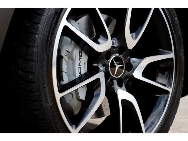 Mercedes-Benz GLC AMG 43 4MATIC | 2018 Benzine 45