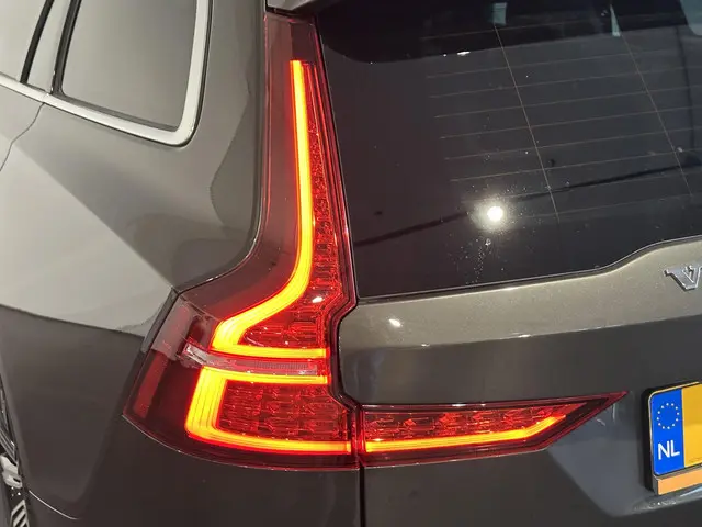 Volvo V60 2.0 B3 Inscription 2021 Benzine 33
