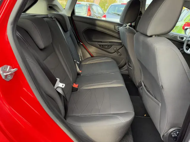 Ford Fiesta 1.0 Style 2014 Benzine 10