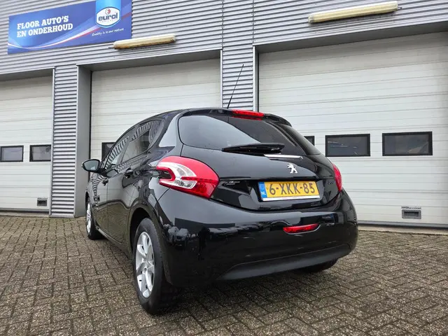 Peugeot 208 1.2 VTi Style 2014 Benzine 11