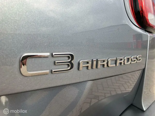 Citroën C3 Aircross 1.2 PureTech S&S Shine 2019 Benzine 18