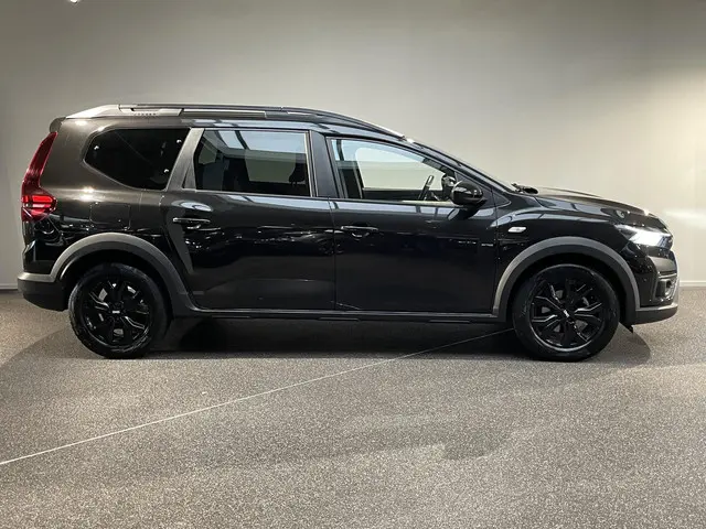 Dacia Jogger 1.0 TCe 110 Extreme 2023 Benzine 15
