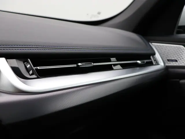 BMW iX1 xDrive30 2023 Elektrisch 22