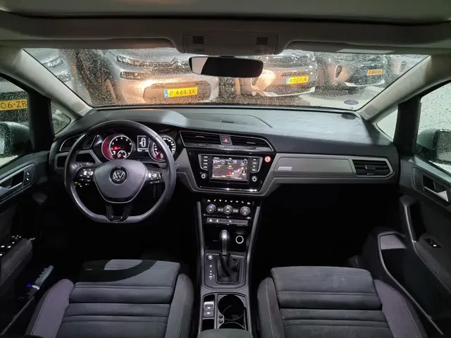 Volkswagen Touran 3