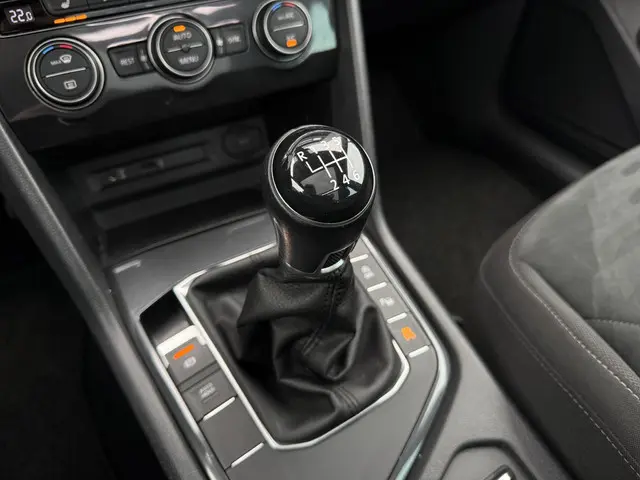 Volkswagen Tiguan 1.4 TSI ACT Comfortline 2017 Benzine 24