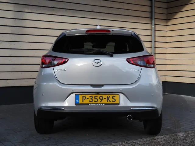 Mazda 2 1.5 Skyactiv-G Signature 2022 Benzine 6