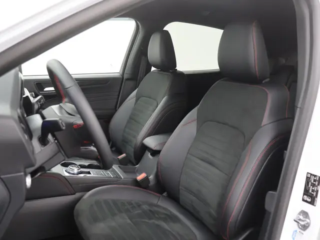 Ford Kuga 2.5 PHEV 225PK ST-Line X 2021 Hybride Benzine 37