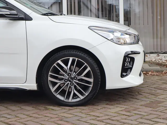 Kia Rio 1.0 T-GDI EcoDynamics 120pk GT-Line 2019 Benzine 16